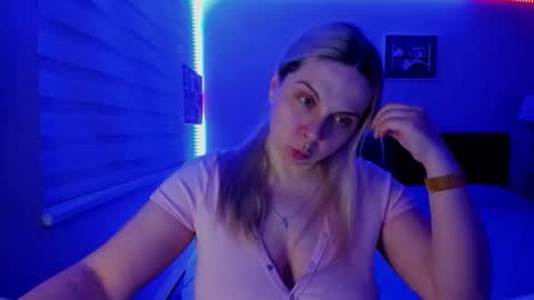 Snapshot of winter_miracle chatting on 10, 4, 2026 Winter Miracle online show from 10, 4, 2026