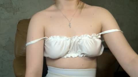 wira_witch online show from 9, 10, 2025