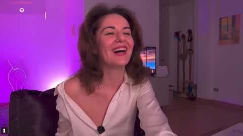 Snapshot of witch_in_silk chatting on 8, 11, 2025 Witch in Silk online show from 8, 11, 2025