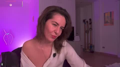 Snapshot of witch_in_silk chatting on 12, 11, 2025 Witch in Silk online show from 12, 11, 2025