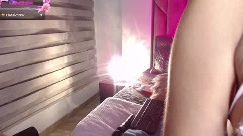 Snapshot of withneyxx chatting on 11, 1, 2025 Andrea online show from 11, 1, 2025