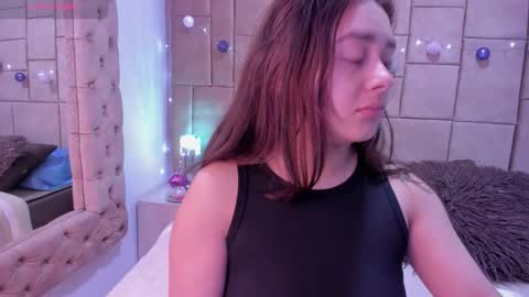 Snapshot of withneyxx chatting on 16, 9, 2025 Andrea online show from 16, 9, 2025