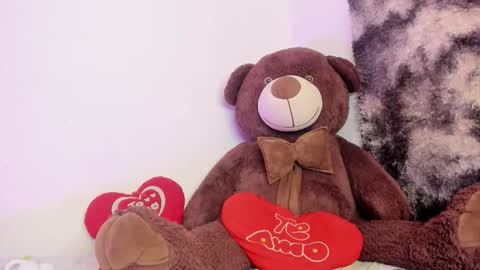 Snapshot of wizycandy_1 chatting on 5, 1, 2026 Wiz and Candy online show from 5, 1, 2026