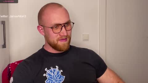 Wlademar online show from 11, 2, 2025