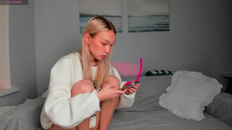 Snapshot of wladilia chatting on 11, 2, 2025 wladilia online show from 11, 2, 2025