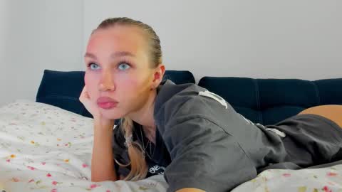 Snapshot of wladilia chatting on 25, 11, 2025 wladilia online show from 25, 11, 2025