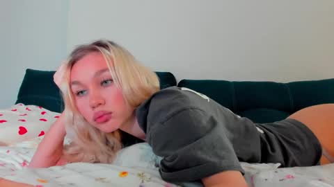 Snapshot of wladilia chatting on 26, 11, 2025 wladilia online show from 26, 11, 2025