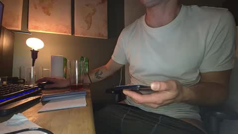 Snapshot of wnhz27 chatting on 2, 10, 2025 wnhz27 online show from 2, 10, 2025