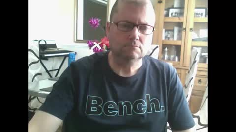 wobble444 online show from 27, 4, 2026