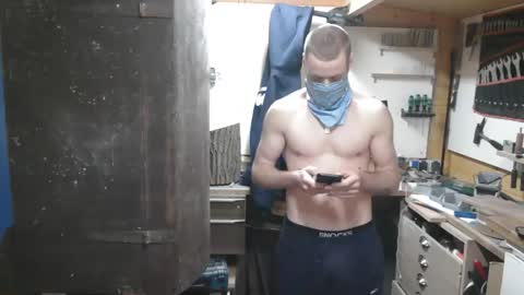 wolf021221 online show from 21, 12, 2025