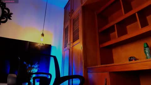  W O L F  online show from 4, 11, 2025