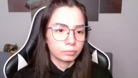 Alex online show from 10, 5, 2026