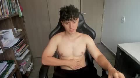 Snapshot of wolker_allan chatting on 16, 1, 2026 wolker_allan online show from 16, 1, 2026