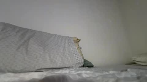 Snapshot of wololontagi chatting on 22, 11, 2025 YouKnowWho online show from 22, 11, 2025