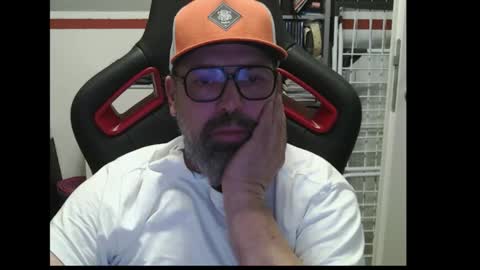 Snapshot of womenizzeer chatting on 6, 11, 2025 Adam online show from 6, 11, 2025