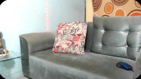 SHENIEL RODRIGUEZ online show from 3, 12, 2024