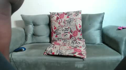 SHENIEL RODRIGUEZ online show from 6, 2, 2025