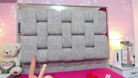 Snapshot of wonderkloe_ chatting on 29, 11, 2025 wonderkloe_ online show from 29, 11, 2025