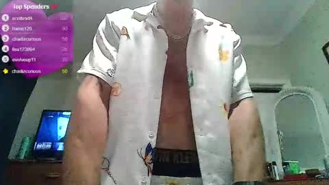 Snapshot of woodson5432 chatting on 23, 9, 2025 LongNThrobbn online show from 23, 9, 2025