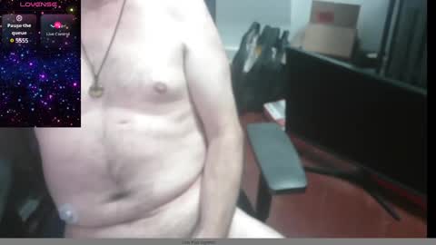 Snapshot of woodworker6473 chatting on 5, 1, 2025 woodworker6473 online show from 5, 1, 2025