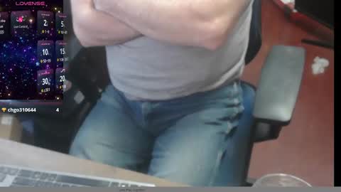 Snapshot of woodworker6473 chatting on 7, 1, 2025 woodworker6473 online show from 7, 1, 2025