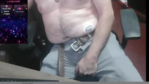 Snapshot of woodworker6473 chatting on 10, 1, 2025 woodworker6473 online show from 10, 1, 2025