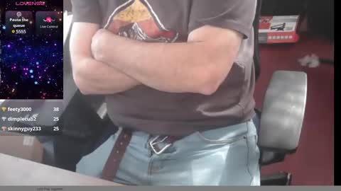 Snapshot of woodworker6473 chatting on 12, 1, 2025 woodworker6473 online show from 12, 1, 2025