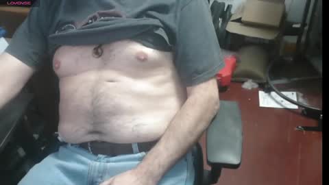 Snapshot of woodworker6473 chatting on 18, 1, 2025 woodworker6473 online show from 18, 1, 2025