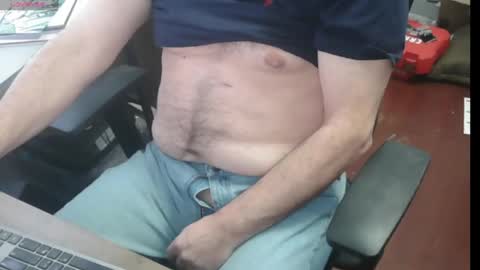 Snapshot of woodworker6473 chatting on 28, 2, 2025 woodworker6473 online show from 28, 2, 2025