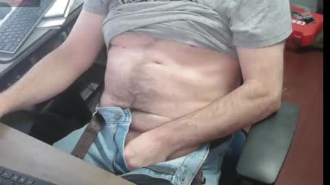 Snapshot of woodworker6473 chatting on 5, 3, 2025 woodworker6473 online show from 5, 3, 2025