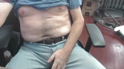 Snapshot of woodworker6473 chatting on 30, 9, 2025 woodworker6473 online show from 30, 9, 2025