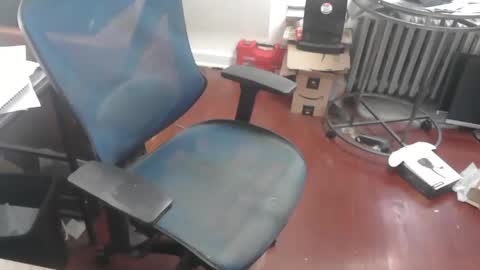 Snapshot of woodworker6473 chatting on 3, 10, 2025 woodworker6473 online show from 3, 10, 2025