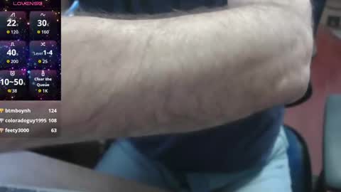 Snapshot of woodworker6473 chatting on 11, 11, 2025 woodworker6473 online show from 11, 11, 2025