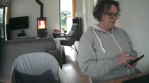 woodwurm and Snoeske online show from 7, 2, 2025