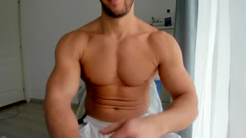 Wolfie online show from 8, 12, 2024