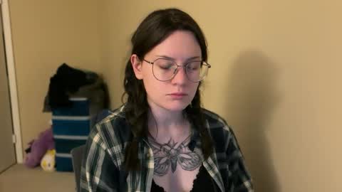 Lucina online show from 21, 2, 2025