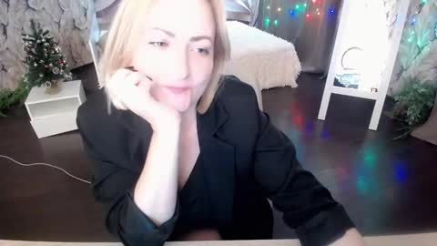 wow_co online show from 19, 12, 2024