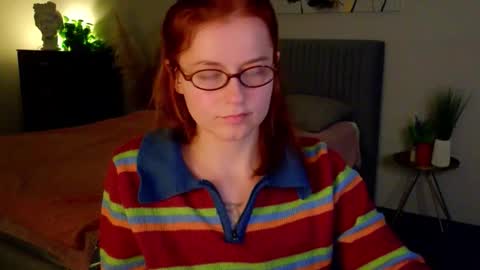 Snapshot of wow_luvng chatting on 22, 10, 2025 Rebecy online show from 22, 10, 2025