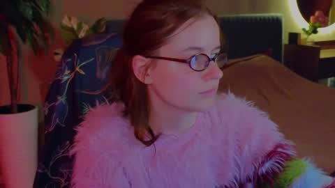 Snapshot of wow_luvng chatting on 11, 11, 2025 Rebecy online show from 11, 11, 2025