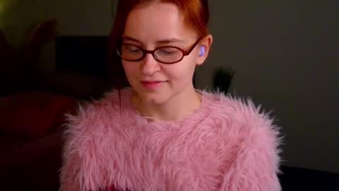 Snapshot of wow_luvng chatting on 14, 11, 2025 Rebecy online show from 14, 11, 2025