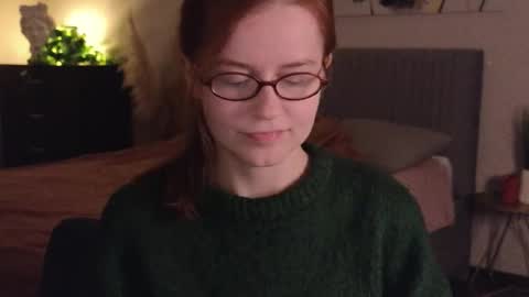 Snapshot of wow_luvng chatting on 16, 11, 2025 Rebecy online show from 16, 11, 2025