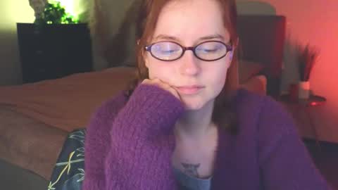 Snapshot of wow_luvng chatting on 20, 11, 2025 Rebecy online show from 20, 11, 2025