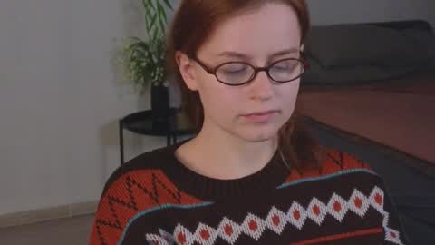 Snapshot of wow_luvng chatting on 25, 11, 2025 Rebecy online show from 25, 11, 2025