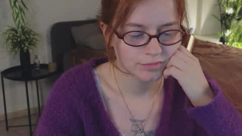 Snapshot of wow_luvng chatting on 27, 11, 2025 Rebecy online show from 27, 11, 2025