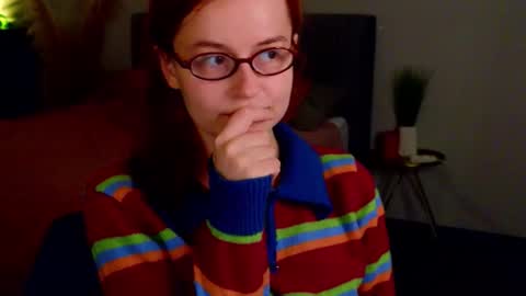 Snapshot of wow_luvng chatting on 30, 11, 2025 Rebecy online show from 30, 11, 2025