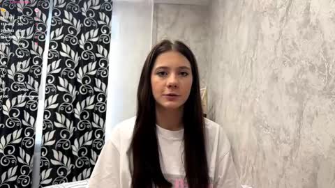 Snapshot of wynonasirin chatting on 24, 9, 2025 Margo online show from 24, 9, 2025