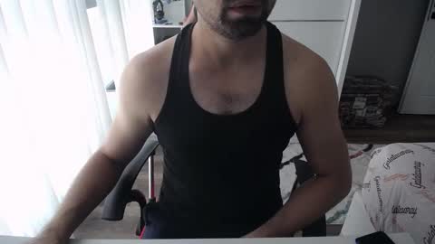 Snapshot of x_____0_____x chatting on 16, 9, 2025 Mr. Lonely online show from 16, 9, 2025