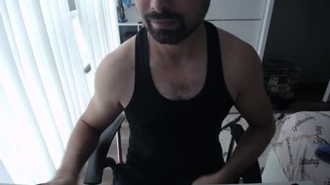 Snapshot of x_____0_____x chatting on 19, 9, 2025 Mr. Lonely online show from 19, 9, 2025