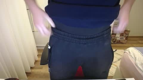 Snapshot of x_____0_____x chatting on 30, 10, 2025 Mr. Lonely online show from 30, 10, 2025