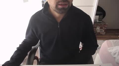 Snapshot of x_____0_____x chatting on 31, 10, 2025 Mr. Lonely online show from 31, 10, 2025